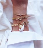 Pulsera crisantemo + mini inicial - Imagen 2