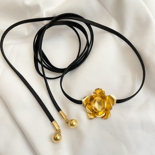 Collar Black Rosa