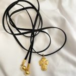 Collar Black Cruz