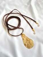 Colgante Santos + Gamuza (Elige tu color favorito)