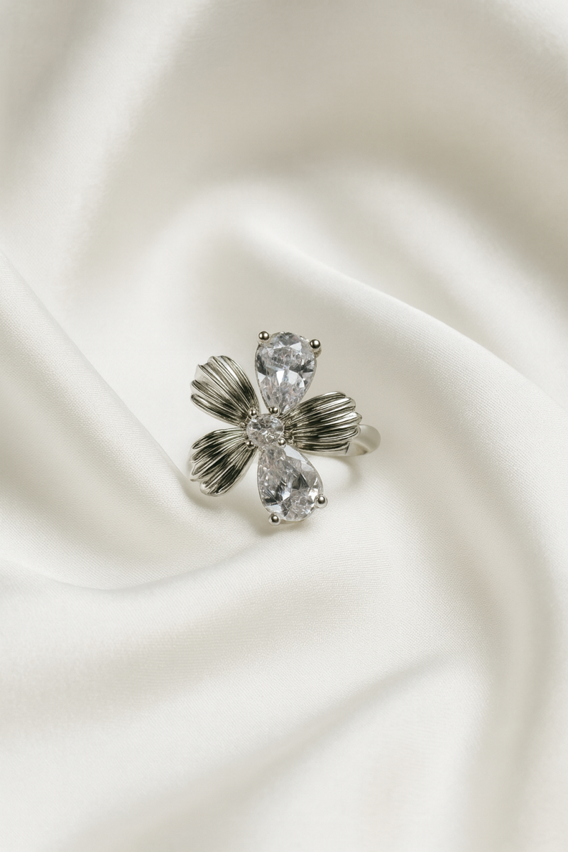 Earcuff Silver Shine Flower